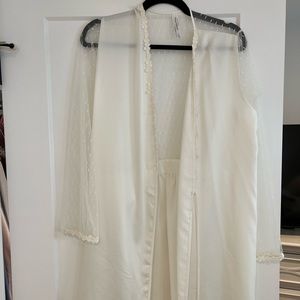 Flora Nikrooz White Bridal Robe